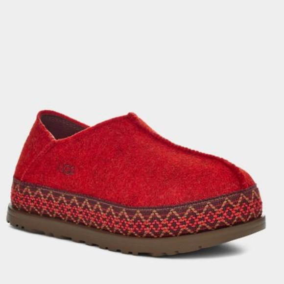 UGG Shoes - New authentic Ugg women’s  refelt tasman slipper red